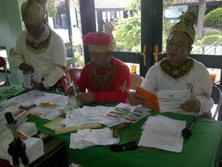 Berbagai Kreasi TPS di Yogya, Dari Kostum Wayang Orang hingga Seragam SD