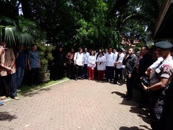 Jokowi Kawal Mega Menuju TPS di Kebagusan