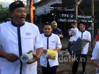 Warga Keliling Kampung Ajak Nyoblos