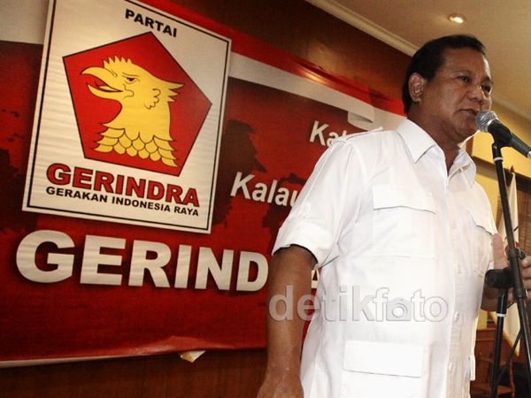 Prabowo Pantau Quick Count