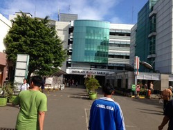 Libur Coblosan, Semrawutnya Parkir Kendaraan di RSCM Ikut Libur