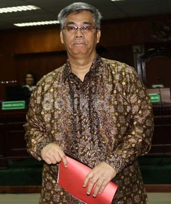 Usai Temui Akil di Rumah Dinas, Wawan Ketemu dengan Amir Hamzah