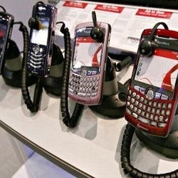 Kalau Kena Pajak Barang Mewah, Ponsel Ilegal Bakal Melonjak 50%