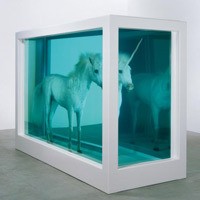 Seniman Terkaya dari Inggris Segera Luncurkan Buku Biografi