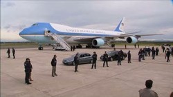 Dari Kejauhan Pesawat Kepresidenan Indonesia Mirip Air Force One