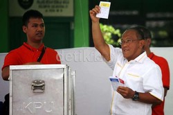 Ical: Pilpres Itu Seperti Tenis, Pukul Kanan-Kiri Tapi Sportif