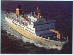 Ada Maskapai Penerbangan Murah, Penumpang Kapal Pelni Anjlok 50%