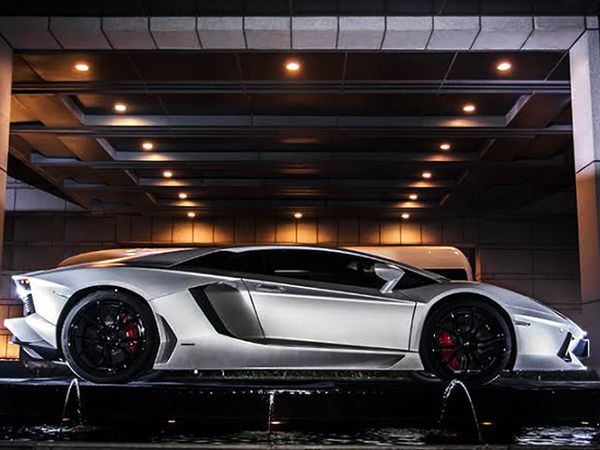 Lamborghini Aventador Edisi Jackie Chan Lamborghini Aventador Edisi Jackie Chan