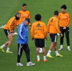 Ancelotti: Bayern Tim Tangguh, Demikian Pula Madrid