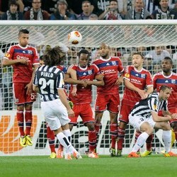 Pirlo, Si Spesialis Tendangan Bebas