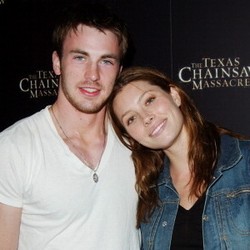 Ini Dia Artis Hollywood yang Pernah Singgah di Hati Chris Evans