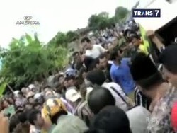 Anak Tega Bunuh Ayah Kandung di Pinggir Jalan