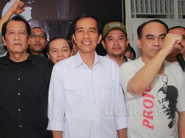 Jokowi Resmikan Markas Projo di Pancoran