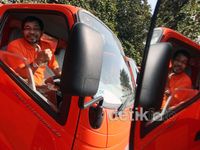 Jakarta Akan Terima 53 Truk Sampah Hibah