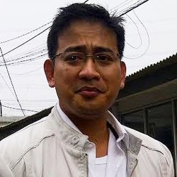 Brotoseno Bawakan Ayam Betutu untuk Angelina Sondakh di Penjara