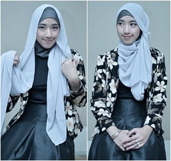 Tutorial Hijab Aksen Ruffle untuk ke Acara Formal