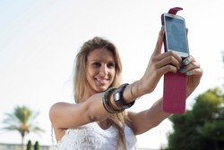 Meski Sedang Populer, Berfoto Selfie Tak Baik untuk Kesehatan Mental