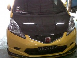 Mobil Lebih Sporty dengan Karbon