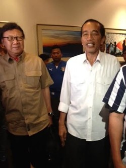 Jokowi dan Tjahjo Kumolo Temui Surya Paloh di Kantor NasDem