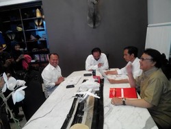 Jokowi dan Surya Paloh Gelar Pertemuan Tertutup