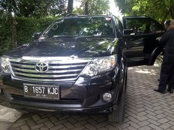 Setelah Rano, Kini Giliran Hasto Merapat ke Rumah Mega