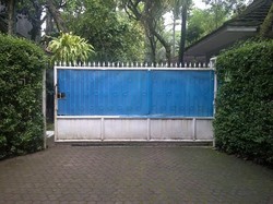 Pagi-pagi, Rano Karno Merapat ke Rumah Megawati di Kebagusan