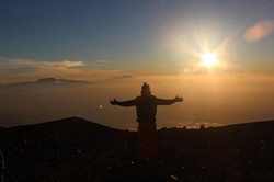 Menuju Mahameru, Puncak Abadi Para Dewa