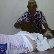 Ponpes Berojomusti Terima 40 Pasien Caleg Stres