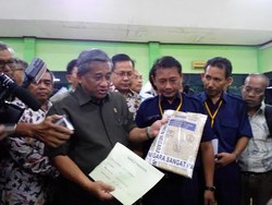 Hari Pertama UN SMA, M Nuh Cek Kesiapan di Rayon 8