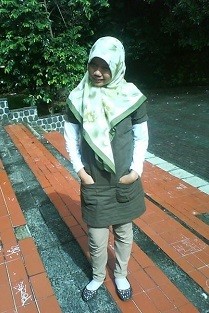 Minum Air Putih Tiap 2 Jam Sekali, Bobot Siti Susut 8 Kg