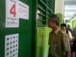 Ganjar Larang Siswa Beli Kunci Jawaban UN