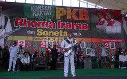 Hatta Rajasa Bertemu Rhoma Irama di Acara APKASI