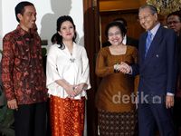 Mahathir Mohamad Sambangi Kediaman Mega