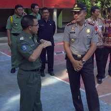 Bupati Anas Pantau Hari Pertama UN SMA di Banyuwangi