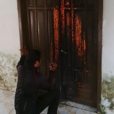 Diduga Tak Puas Kinerja Kades, Pintu Balai Desa Dibakar Orang Tak Dikenal