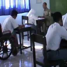 Menengok Ujian Nasional Penyandang Tuna Netra di Lamongan