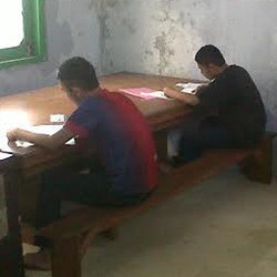 Dua Siswa SMK Ikut Ujian Nasional di LP Tasikmalaya