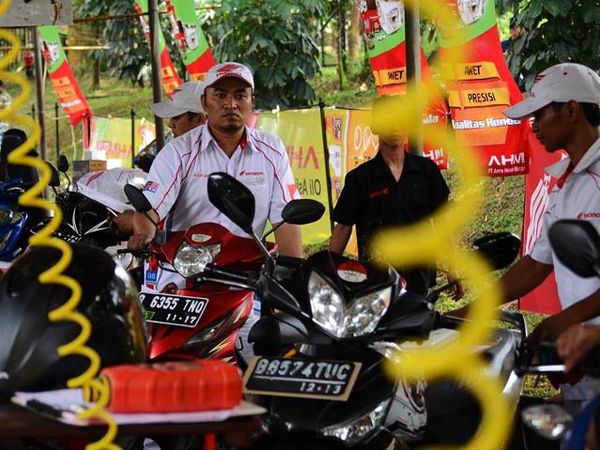 Servis Motor Gratis di Hut ke-62 Kopasus