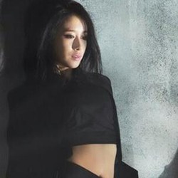 Serba Hitam, Jiyeon T-Ara Seksi di Teaser Debut Solo