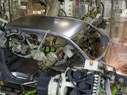 Toyota Lebih Percaya Kepada Manusia Dibandingkan Robot