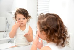 Hindari Pelecehan Seks, Tanamkan pada Anak: Tubuhmu adalah Milikmu Sendiri