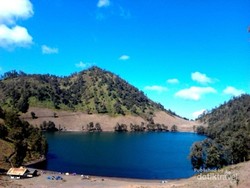 Kecanduan Mendaki Gunung Semeru Karena Film 5cm