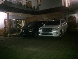 Malam Hari, Prabowo Sambangi Rumah Ketua PBNU