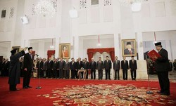 Setujukah Anda Kursi Menteri Dibagi-bagi ke Parpol Koalisi?