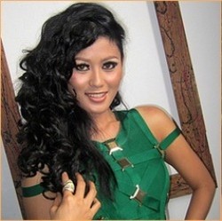 Bersaing di Panggung Dangdut Lissa V Usung Goyang Semar