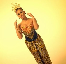 Anne Avantie Tampilkan Motif Sekar Jagat Untuk Kebaya Agnez Mo