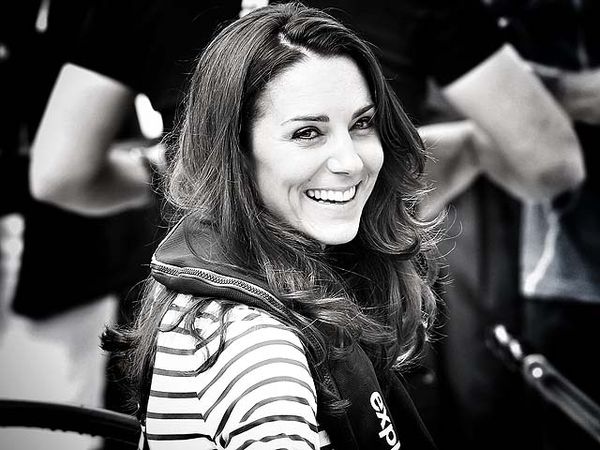 Mengintip Kegiatan Kate Middleton Dalam Foto Hitam Putih