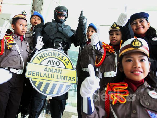 Indonesia, Ayo Aman Berlalu Lintas