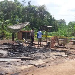 Cemburu, Suami Nekat Bakar Istri dan rumah