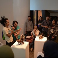 Karena Trauma Masa Kecil, ThedeoMIXBLOOD Buat Mainan Anak Jadi Karya Seni